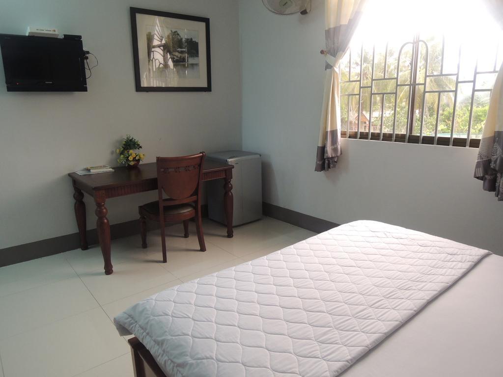 Sao Mai Hotel Cái Bè Room photo